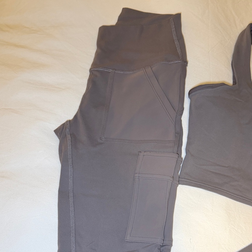 ALO Yoga Gray Leggings and Top Set - Picture 2 of 8